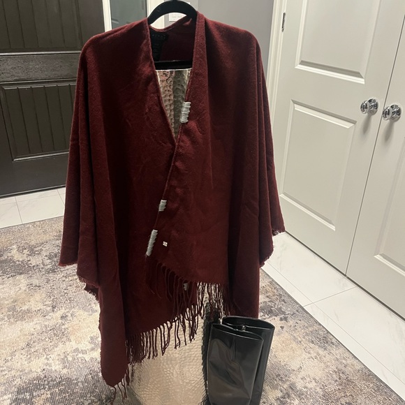 LAUNDRY BY SHELLI SEGAL burgundy fringed pashmina shawl with touch of grey - Picture 14 of 16